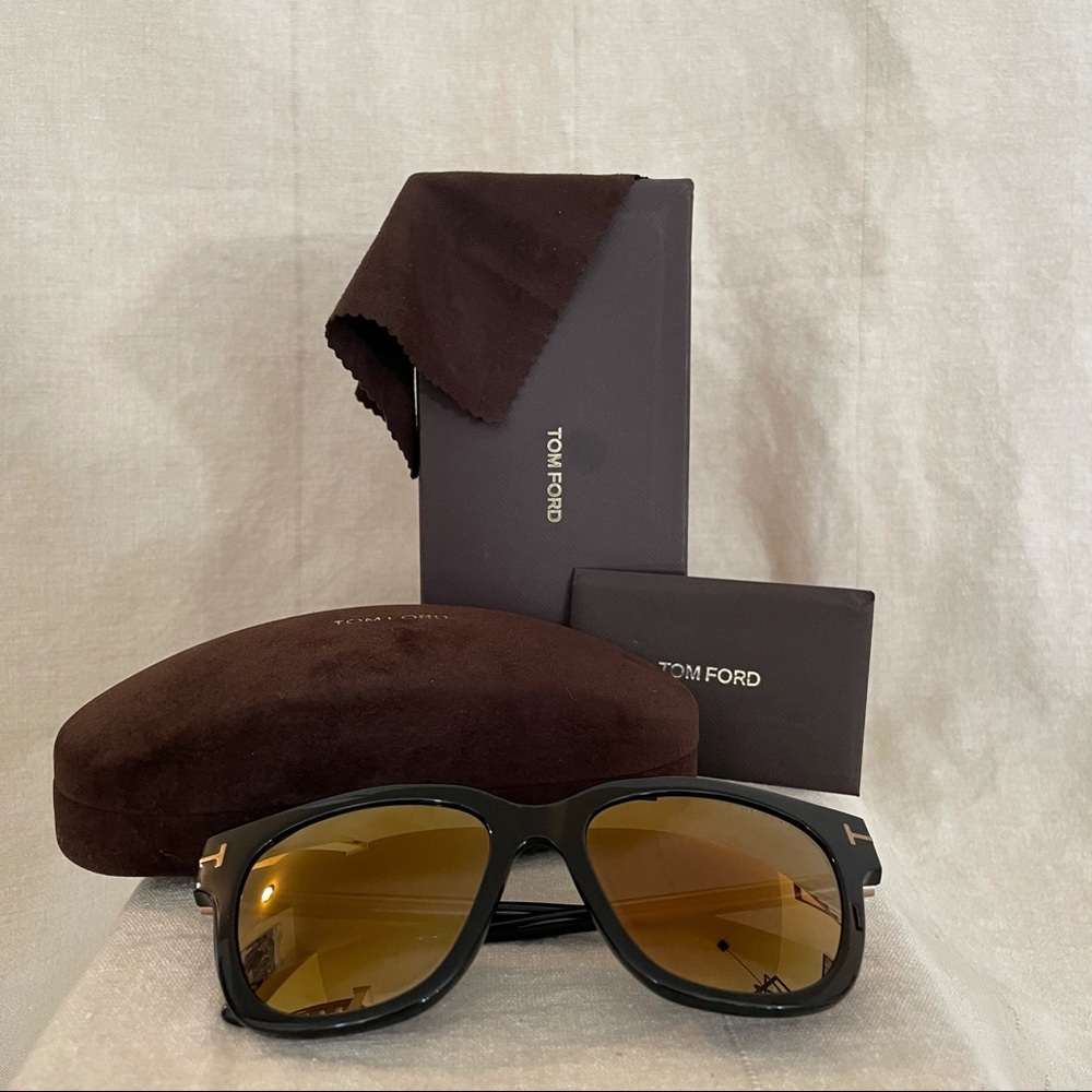 TOM FORD Tracy 53mm Squared Sunglasses (Black)